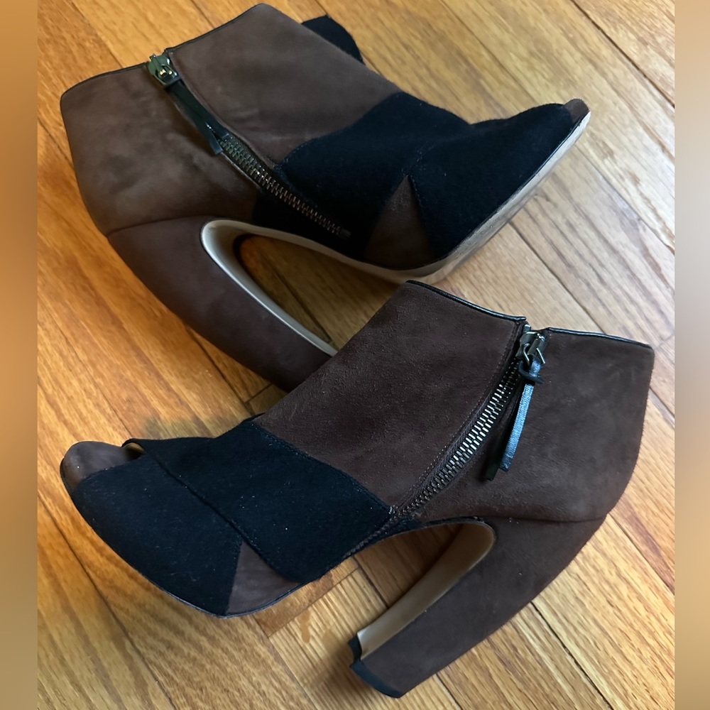 Miu Miu Open Toe Heels From Fall 2012 Runways. - image 5